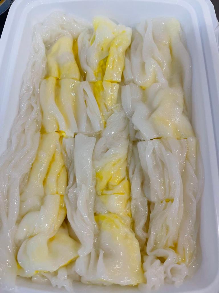 Egg Steam Rice Roll · Free choice of cilantro, scallion, or bean sprout.