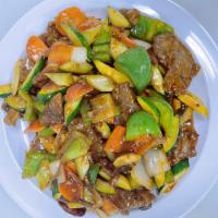 Yu Shan Beef · Spicy hot beef sauteed with vegetables in a chef's spicy sauce.  Spicy.