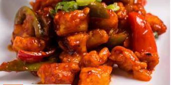F4. Chilli Chicken · Boneless pieces of chicken tossed in spicy chilli sauce.