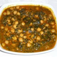 2. Chana Saag · Chickpeas and spinach cooked with spiced flavored sauce.