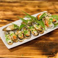 S25. Grilled Mussels with Onions · 