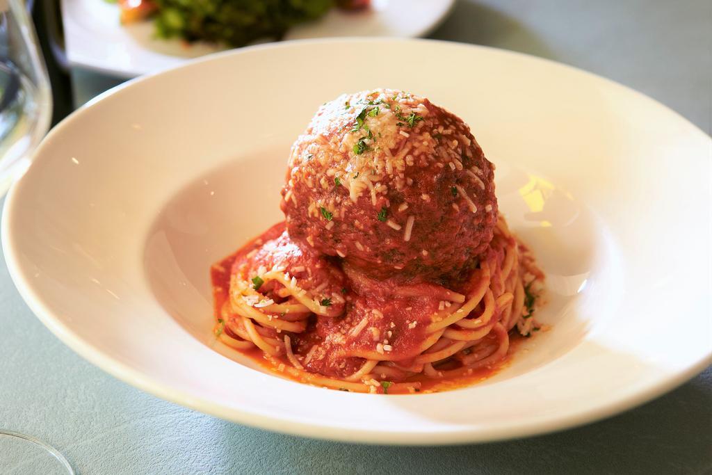 Spaghetti Meatball · Spaghetti, Pomodoro sauce, meatball, Parmigiano Reggiano