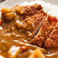 Tonkatsu Curry咖喱猪排饭 · Pork tenderloin cutlet served with curry over rice.