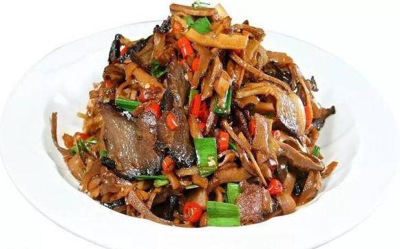 53. Sauteed Smoked Pork烟笋腊肉 · Served with bamboo shoots. Spicy.