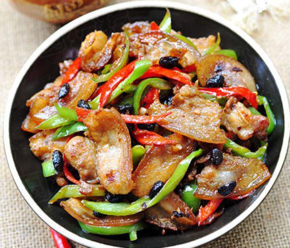 57. Sauteed Pork in Hunan Farm Style农家小炒肉 · Spicy.