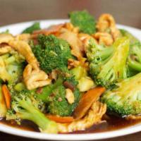 Chicken with Broccoli 芥兰鸡 · 