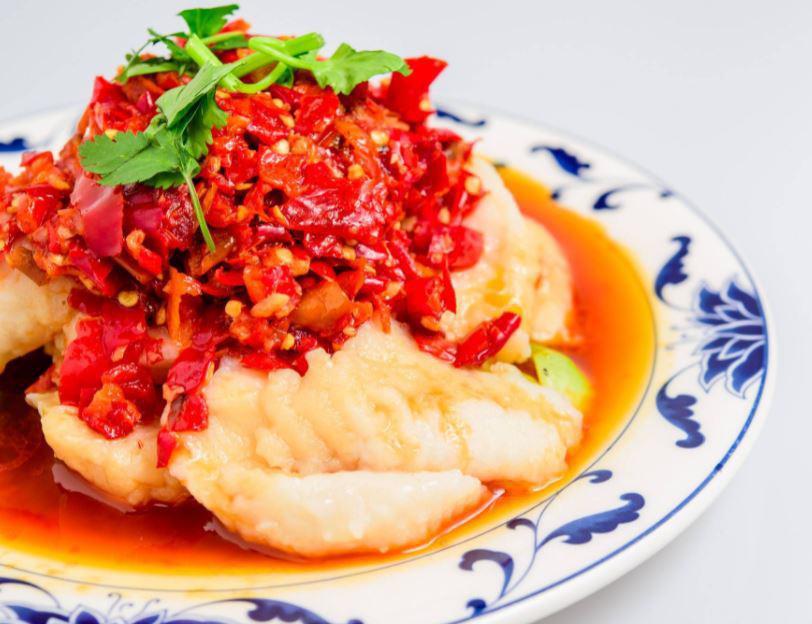 77. Fish Fillet with Chopped Chili剁椒鱼片 · Spicy.
