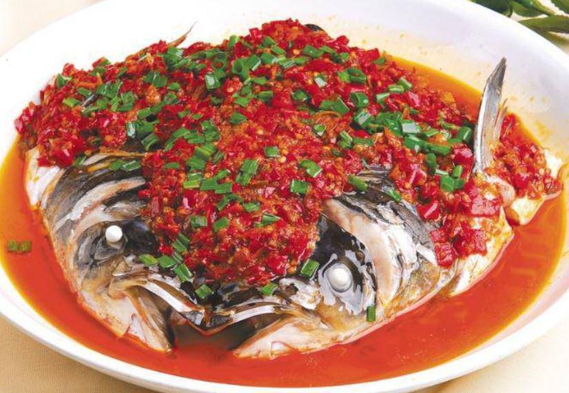 118. Steamed Fish Head with Chopped Chili开门红剁椒鱼头 · Spicy.