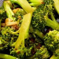 Side of Sauteed Broccoli · Sauteed in Garlic & Oil