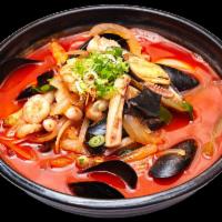 Spicy Seafood Jjambong 짬뽕 · 
