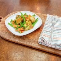 Curried Vegetable Stir-Fry · Haricot verts, chickpeas, potatoes and carrots. Vegan.