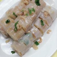 42) Steamed Rice Roll w/Twisted Cruller 金銀炸兩腸 · 