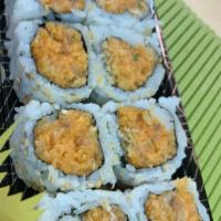 Spicy  yellowtail roll · spicy yellowtail ,masago,scallion,crunchy flakes