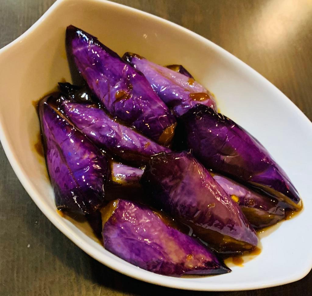 Sautéed Eggplant with Garlic Sauce  · Spicy 