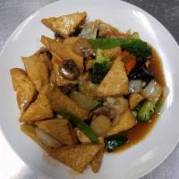 Family Tofu · Fried tofu with mix veg in brown sauce