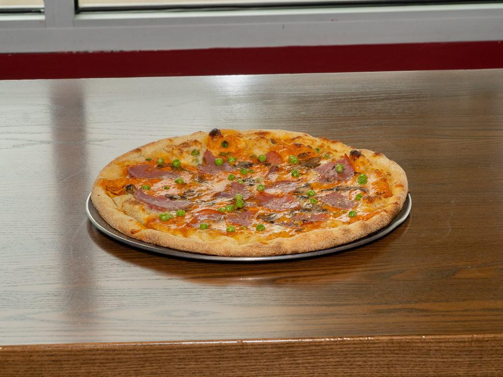 Pizza alla Vodka  · Fresh mozzarella, vodka tomato cream sauce, mushrooms, peas and prosciutto di Parma.