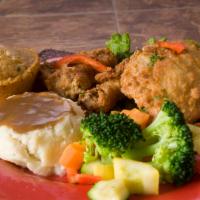 Fried Chicken Lunch · Served with mashed potatoes and gravy with veggies.