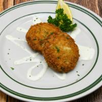 Dungeness Crab & Bay Shrimp Cakes · Ginger Jalapeño Aioli