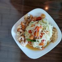 Som Tum Salad · Green papaya, tomatoes, prawns and peanuts.