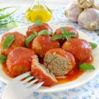 Meatballs Appetizer · Meatballs, tomato sauce and bread rubbed with garlic.