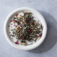 White Wedding · Chinese white tea, organic lavender, rose petals, and orange blossoms