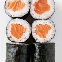 Salmon Maki-Roll · Rolled sushi.