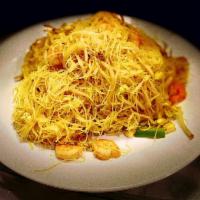 Vermicelli Singapore Style 星洲炒米 · The yellow color of the noodles come from the curry powder, very aromatic  but not spicy. Co...