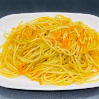 Spaghetti with Garlic Butter 蒜蓉牛油意粉 · 