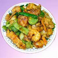 Large Chef's Delight House Special · With shrimp, scallops and fish. Served with steamed rice.