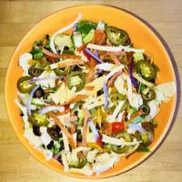 Spicy Southwest Salad (520 Cal) · mixed greens, mozzarella, chicken, roasted peppers, red onion, olives, jalapeño, cilantro, t...