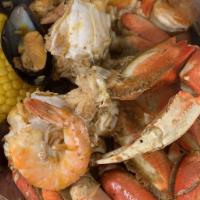 B. 1 lb. Dungeness Crab, 1/2 lb. No Head Shrimp, 1/2 lb. Mussels · 