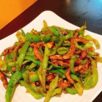 H01. Beef with Hot Pepper 小辣椒牛肉絲 · Spicy.
