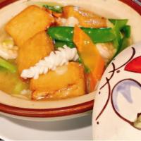 L16. Seafood Tofu Casserole 海鮮豆腐煲 · 