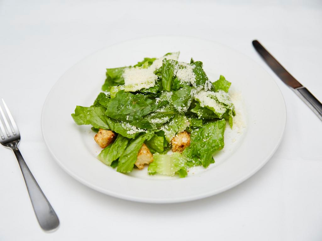 Cesare Salad · Traditional Ceasar salad.