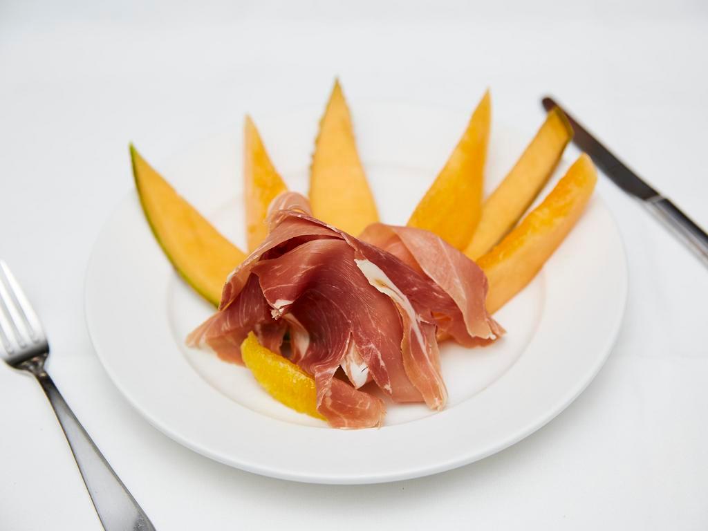 Prosciutto con Frutta · Prosciutto di Parma with fruit.
