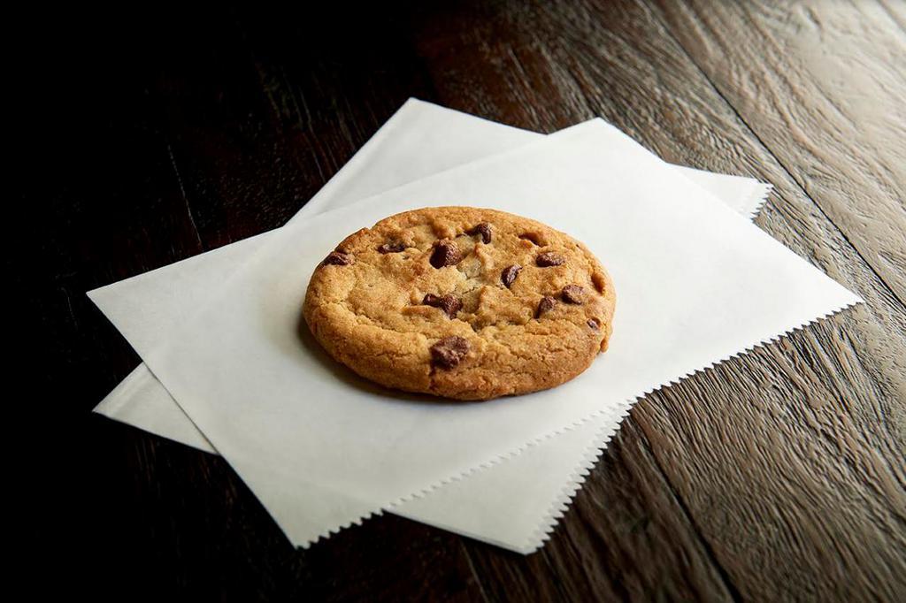 Fresh-Baked Incredible Cookie · (330-330 cal).