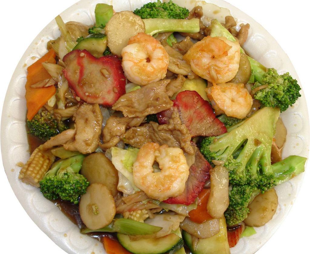 S1. Happy Family · Crab meat, chicken, beef, pork and shrimp with mixed vegetables in brown sauce.