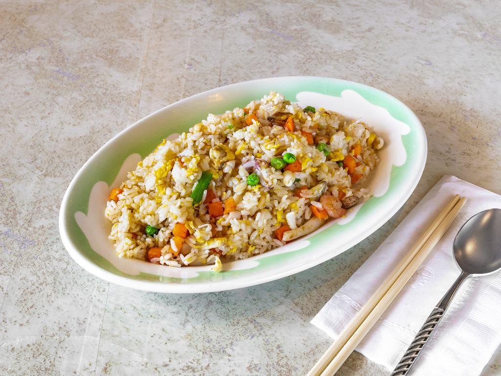 Seafood Fried Rice 해물볶음밥 · Fried rice with mixed seafood and egg.