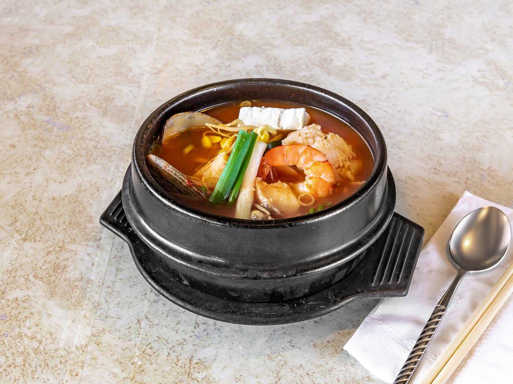 Spicy Cod Fish Stew 대구매운탕 · Spicy Codfish Stew with Codfish, Clam, Shrimp, mussels and Tofu with Veggie in a hot traditional bowl.