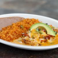 Pollo con Queso · Sliced chicken breast topped with pico de gallo, chile con queso and melted blended cheeses....