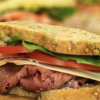 Roast Beef Sandwich · Roast beef, aged provolone, lettuce, tomato, onion, mayo and mustard
(600 Calories)