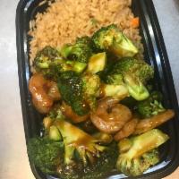 Lunch Shrimp with Broccoli · Served with choice of rice and soup. 