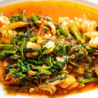 Rigatoni la Fortuna Style · Sauteed shrimp, chicken breast, broccoli rabe, garlic consomme, and marinara sauce.