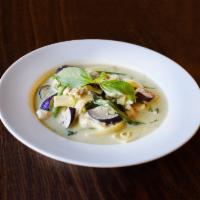 C1. Green Curry · Green curry with bamboo shoots, green beans, basil leaves and eggplant in coconut milk. Serv...
