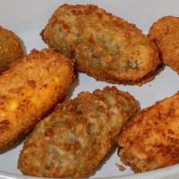 Jalapeno Poppers   · 6 pieces. Comes with cream cheese or cheddar cheese and choice of house-made marinara or ran...