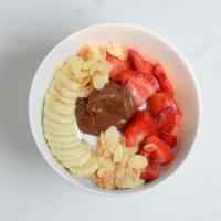 Nutella Dream Granola · Nutella, Bananas, Strawberries, Sliced Almonds