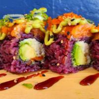 Ace Roll · In: California roll-out: spicy salmon, avocado sauce. Tobiko.
