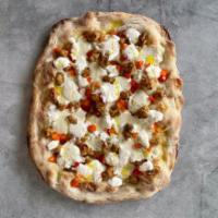 Salsiccia e Peppers · Fresh mozzarella, diced sweet red peppers(fresh peppers), house made scramble Italian sausag...