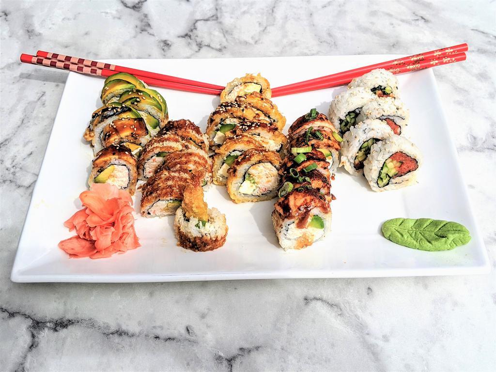 Sushi Lovers (feeds 2) · 25 pieces of 5 different rolls: Crunch Roll (5 pcs), Las Vegas
Roll (5 pcs), Dragon Roll (5 pcs),
Lion King Roll (5 pcs),
Spicy Tuna Roll (5 pcs)