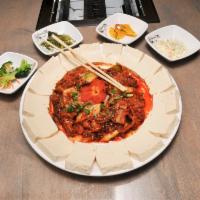 Stir-Fried Pork with Tofu and Kimchi 두부 김치 제육 · 